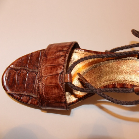 Nine West High Heel Lace Up Leather Size 8 ✨ 👠 - Picture 3 of 5